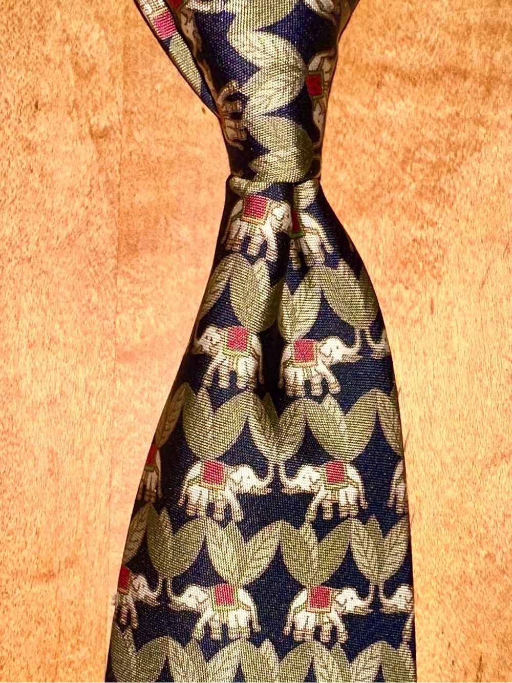 Jim Thompson silk tie necktie like new elephant theme